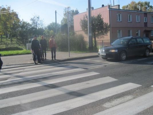 Grafika #26: 19.10.2012 - Spotkanie z policjantami - Jak bezpiecznie przejść przez ulicę