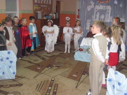 Grafika #18: 20.12.2012 - Przedstawienie jasełkowe w wykonaniu dzieci z grupy III