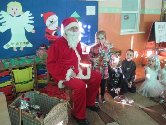 Grafika #28: 06.12.2012 - Mikołajki w grupie Starszaków