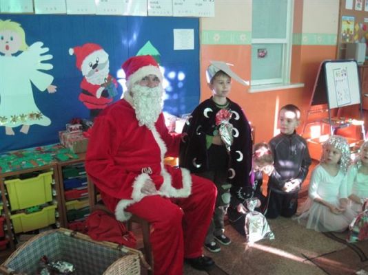 Grafika #30: 06.12.2012 - Mikołajki w grupie Starszaków