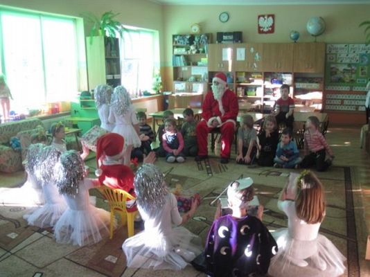 Grafika #49: 06.12.2012 - Mikołajki w grupie Starszaków