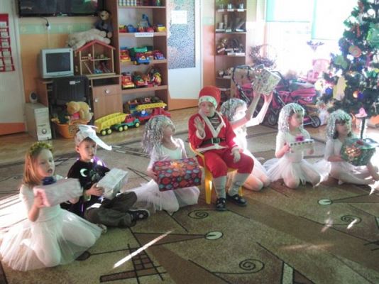 Grafika #50: 06.12.2012 - Mikołajki w grupie Starszaków