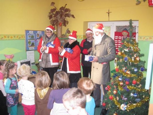 Grafika #3: 06.12.2012 - Mikołajki w grupie Średniaków