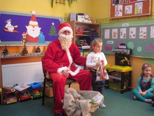 Grafika #20: 06.12.2012 - Mikołajki w grupie Średniaków