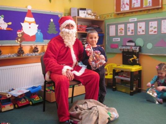 Grafika #29: 06.12.2012 - Mikołajki w grupie Średniaków