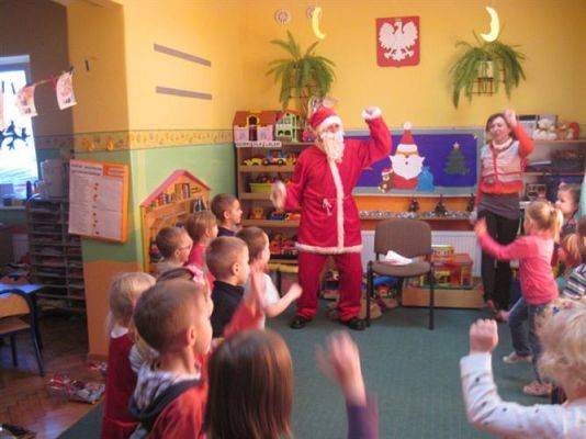 Grafika #38: 06.12.2012 - Mikołajki w grupie Średniaków