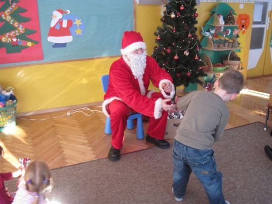 Grafika #50: 06.12.2012 - Mikołajki w grupie Maluszków