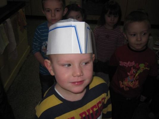 Grafika #14: 26.02.2013 - Maluszki z wizytą w przedszkolnej kuchni