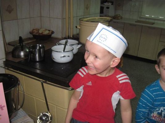 Grafika #16: 26.02.2013 - Maluszki z wizytą w przedszkolnej kuchni