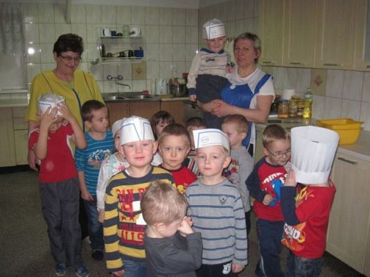 Grafika #17: 26.02.2013 - Maluszki z wizytą w przedszkolnej kuchni