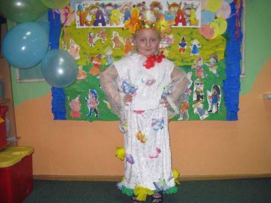 Grafika #7: 31.01.2013 - Nasze karnawałowe przebrania - grupa Średniaków