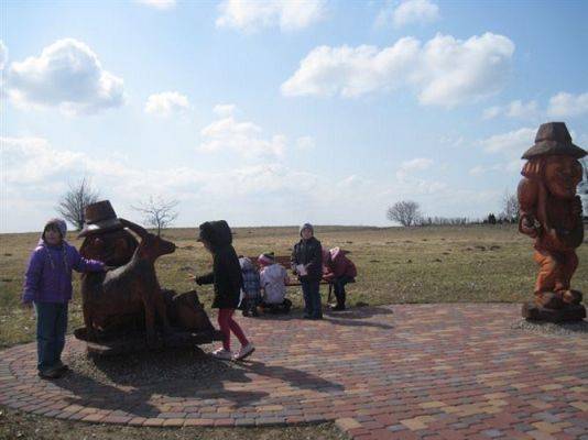 Grafika #2: 10.04.2013 - Patrol ekologiczny po terenie Charbrowa