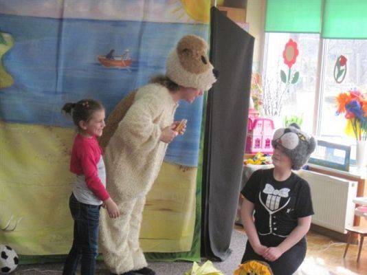 Grafika #15: 10.04.2013 - Przedstawienie teatralne pt. "Reksio" w wykonaniu teatru DUET z Krakowa