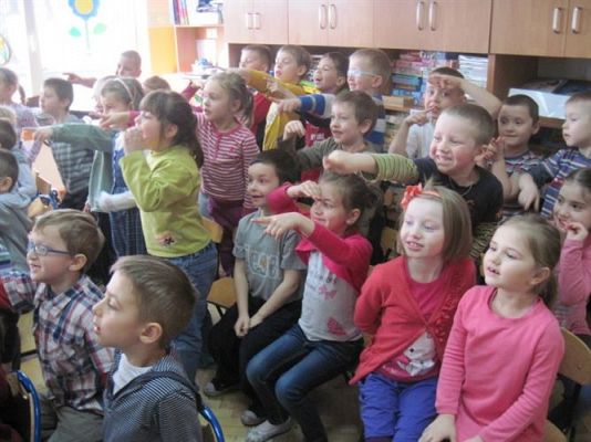 Grafika #23: 10.04.2013 - Przedstawienie teatralne pt. "Reksio" w wykonaniu teatru DUET z Krakowa