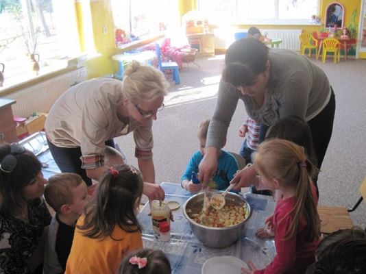 Grafika #36: 09.04.2013 - Zajęcia otwarte w grupie "Maluszków"