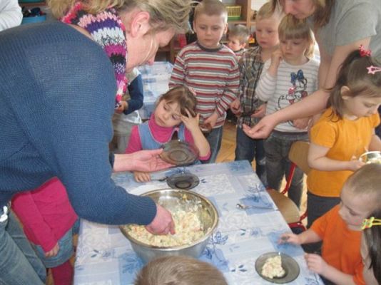 Grafika #37: 09.04.2013 - Zajęcia otwarte w grupie "Maluszków"