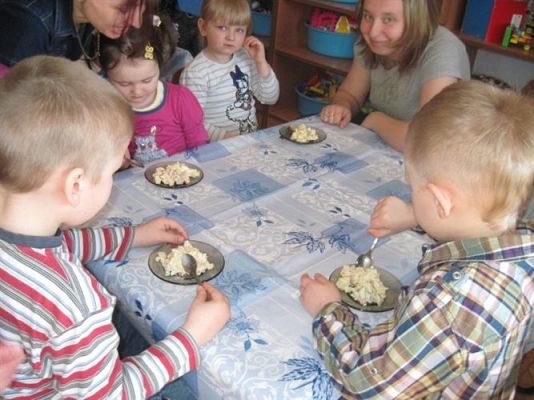 Grafika #39: 09.04.2013 - Zajęcia otwarte w grupie "Maluszków"