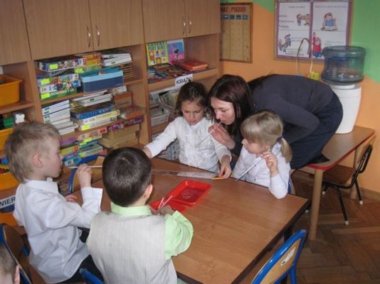 Grafika #8: 08.03.2013 -Klub Odkrywców - zabawa z bańkami mydlanymi