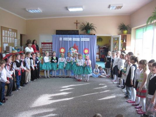 Grafika #26: 08.03.2013 - Dzień Kobiet