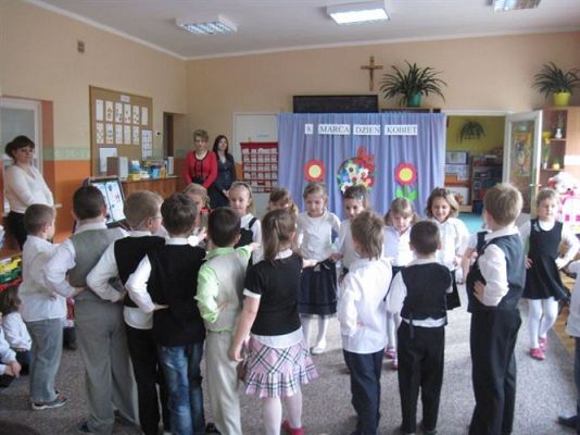 Grafika #39: 08.03.2013 - Dzień Kobiet