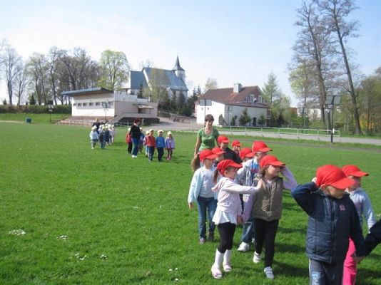 Grafika #7: 07.05.2013 - Spotkanie ze strażakami na stadionie w Charbrowie