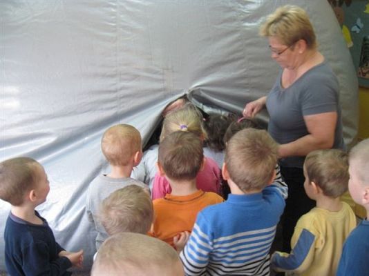 Grafika #5: 25.04.2013 - Pokaz astronomiczny w przenośnym planetarium