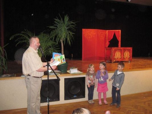 Grafika #1: 18.04.2013 - Roztrzygnięcie konkursu pt. "Ulubiony bohater książkowy"