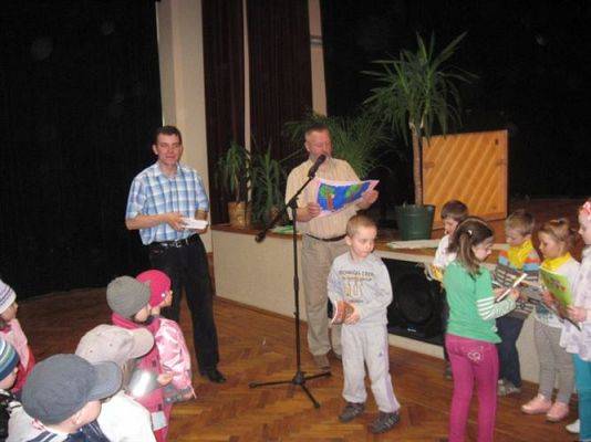 Grafika #12: 18.04.2013 - Roztrzygnięcie konkursu pt. "Ulubiony bohater książkowy"