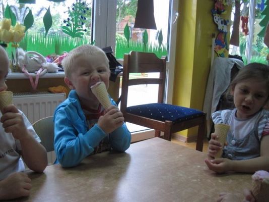 Grafika #64: 03.06.2013 - Dzień Dziecka