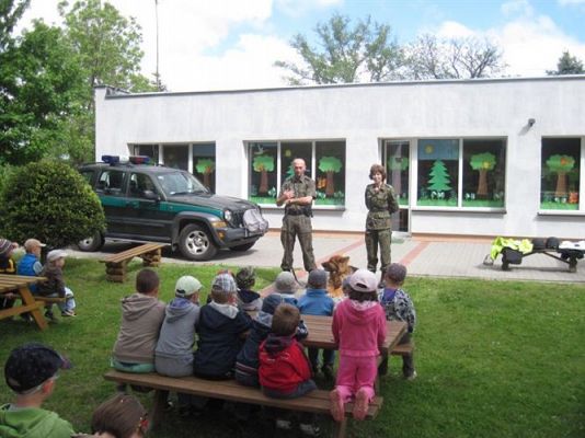 Grafika #2: 28.05.2013 - Straż Graniczna w naszym przedszkolu