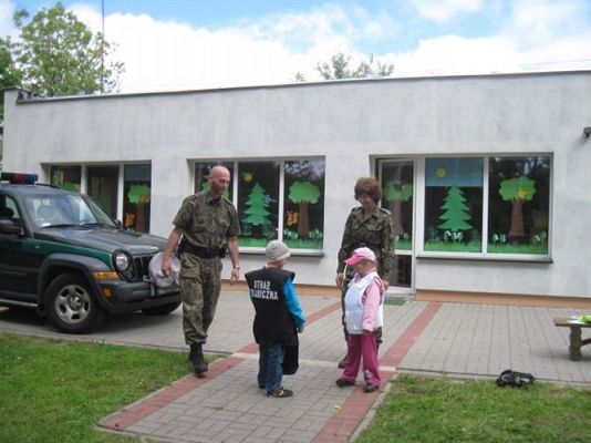 Grafika #39: 28.05.2013 - Straż Graniczna w naszym przedszkolu