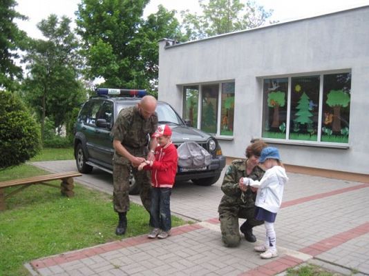 Grafika #45: 28.05.2013 - Straż Graniczna w naszym przedszkolu