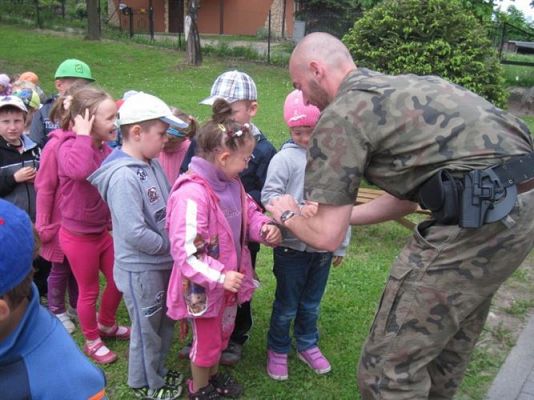 Grafika #51: 28.05.2013 - Straż Graniczna w naszym przedszkolu