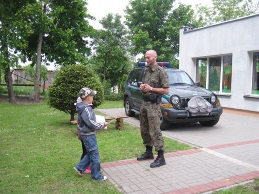 Grafika #55: 28.05.2013 - Straż Graniczna w naszym przedszkolu