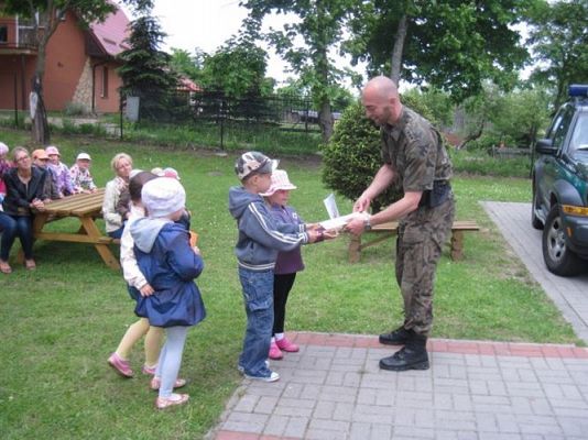 Grafika #56: 28.05.2013 - Straż Graniczna w naszym przedszkolu