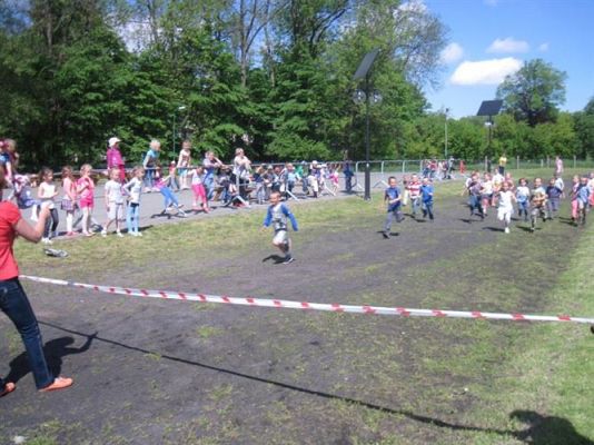 Grafika #18: 22.05.2013 - Bierzemy udział w akcji "Polska biega"