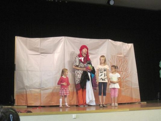 Grafika #18: 27.08.2013 - Podsumowanie wakacji w Gminnym Ośrodku Kultury i Sportu w Wicku