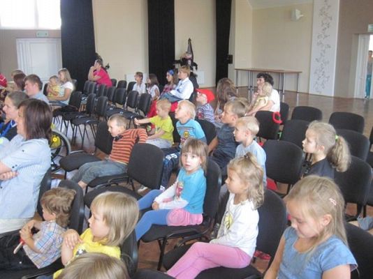 Grafika #22: 27.08.2013 - Podsumowanie wakacji w Gminnym Ośrodku Kultury i Sportu w Wicku