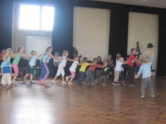 Grafika #26: 27.08.2013 - Podsumowanie wakacji w Gminnym Ośrodku Kultury i Sportu w Wicku