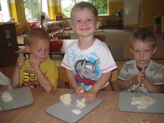 Grafika #10: 07.08.2013 - Mali artyści