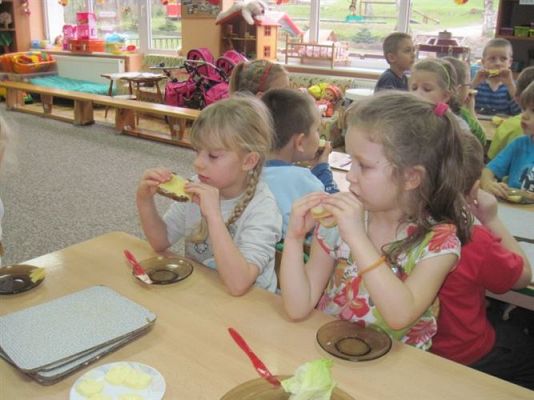 Grafika #18: 22.11.2013 - Robimy zdrowe i kolorowe kanapki