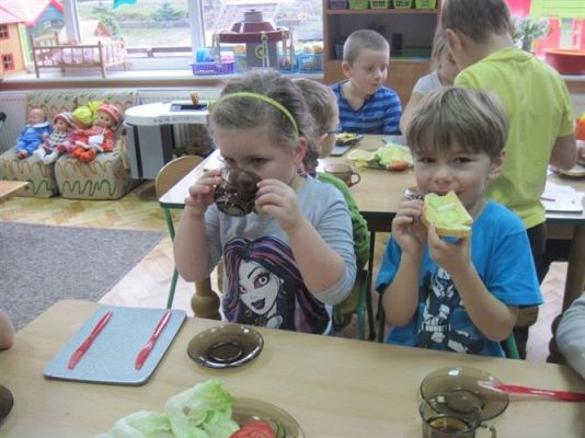 Grafika #19: 22.11.2013 - Robimy zdrowe i kolorowe kanapki