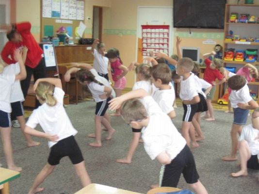 Grafika #11: 18.11.2013 - Spotkanie z maratończykiem i instruktorem fitness p.Jerzym Wieczorkiewicz