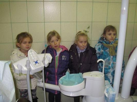 Grafika #3: 15.11.2013 - O ząbki nasze dbamy - dentystę odwiedzamy.