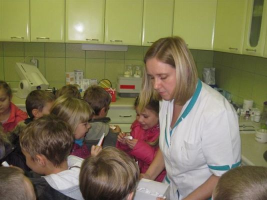 Grafika #19: 15.11.2013 - O ząbki nasze dbamy - dentystę odwiedzamy.