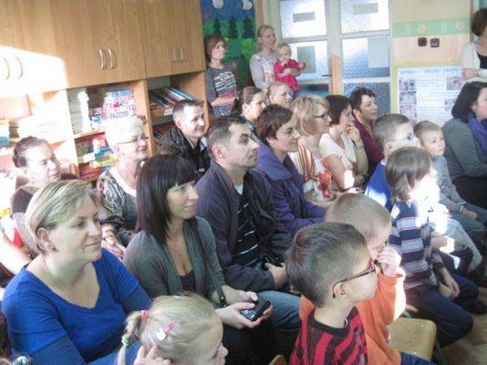 Grafika #5: 13.11.2013 - Przedstawienie kukiełkowe w wykonaniu Starszaków dla zaproszonych gości