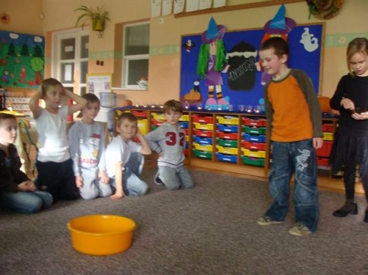 Grafika #48: 29.11.2013 - Andrzejki w gr. III