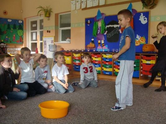 Grafika #49: 29.11.2013 - Andrzejki w gr. III