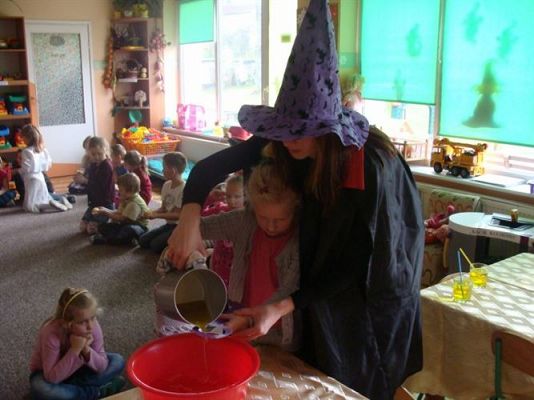 Grafika #54: 29.11.2013 - Andrzejki w gr. III