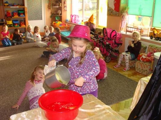 Grafika #58: 29.11.2013 - Andrzejki w gr. III